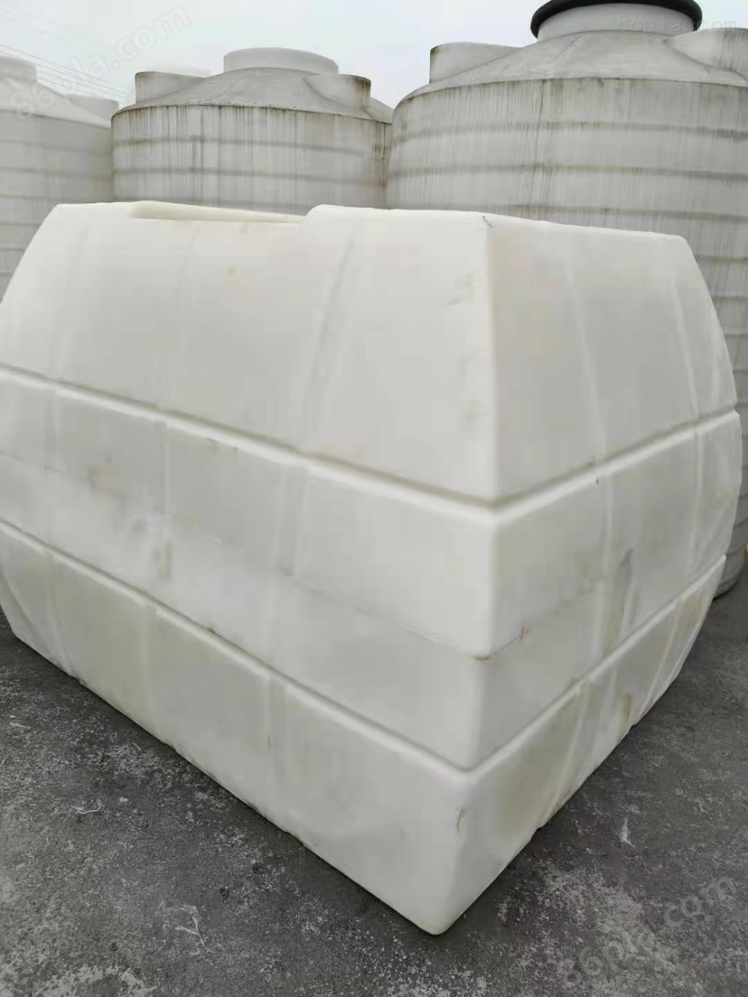 车载卧式塑料水箱储水罐家用水塔蓄水桶